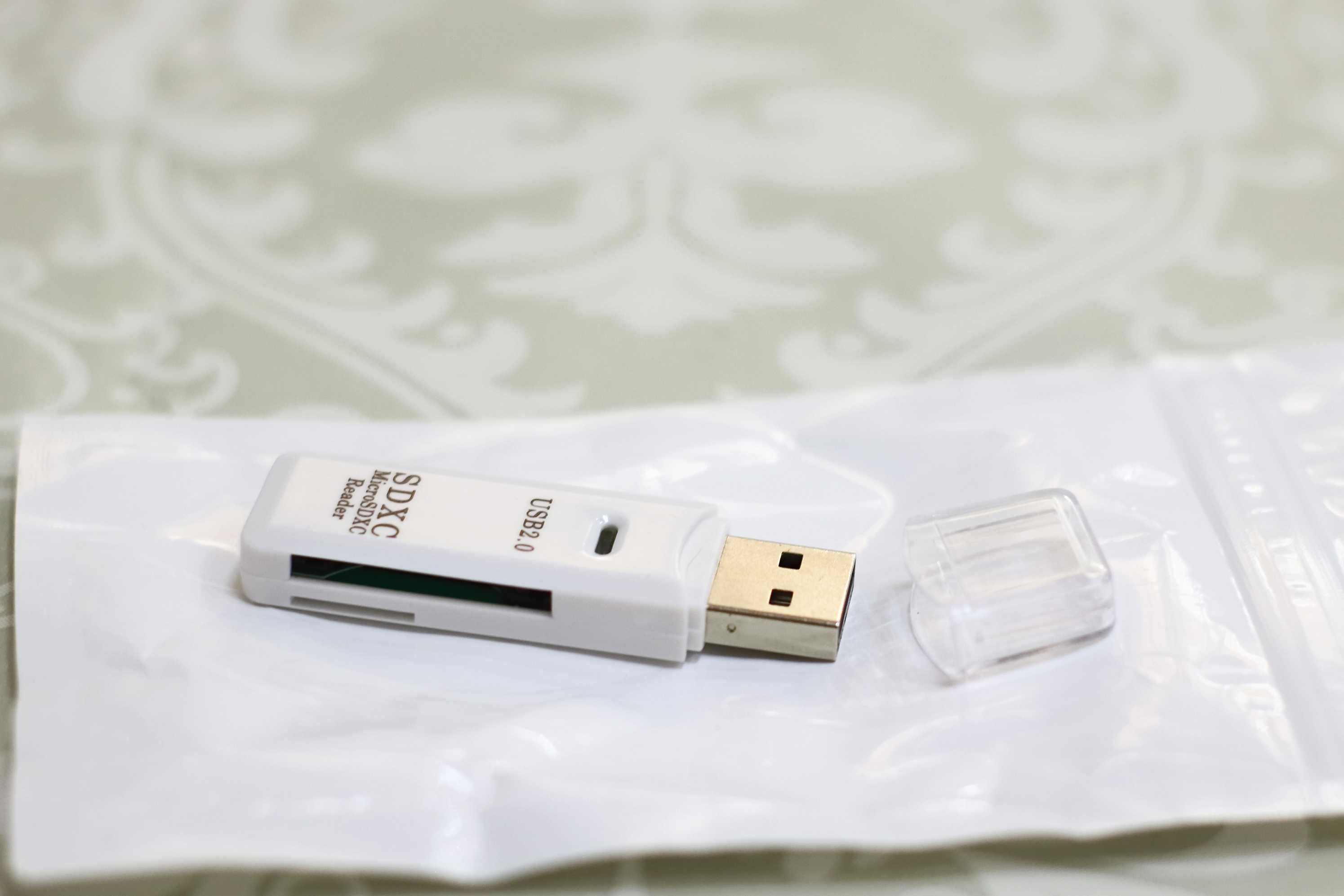 Cititoare carduri USB