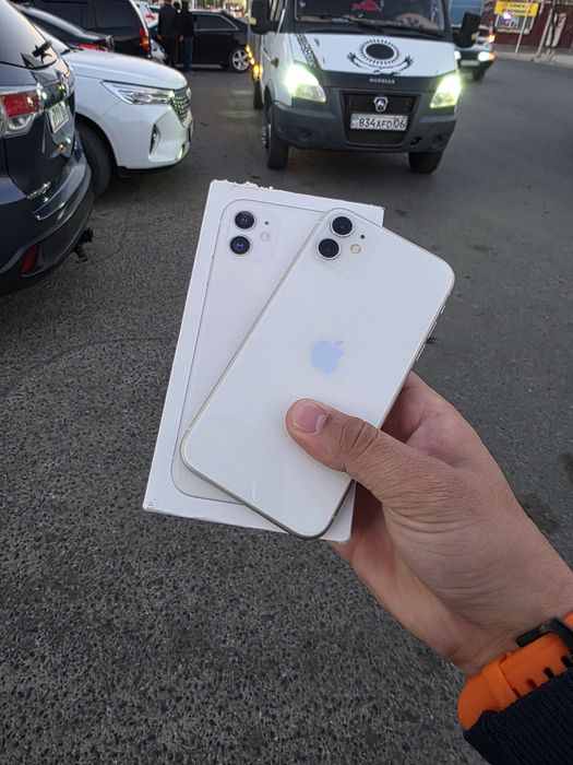 iPhone 11 128гб 77% в хорошем состояний