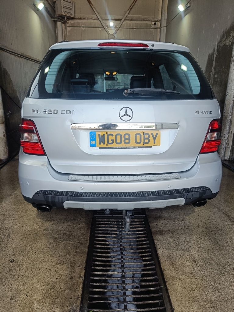 Dezmembrez mercedes ml 320 w164