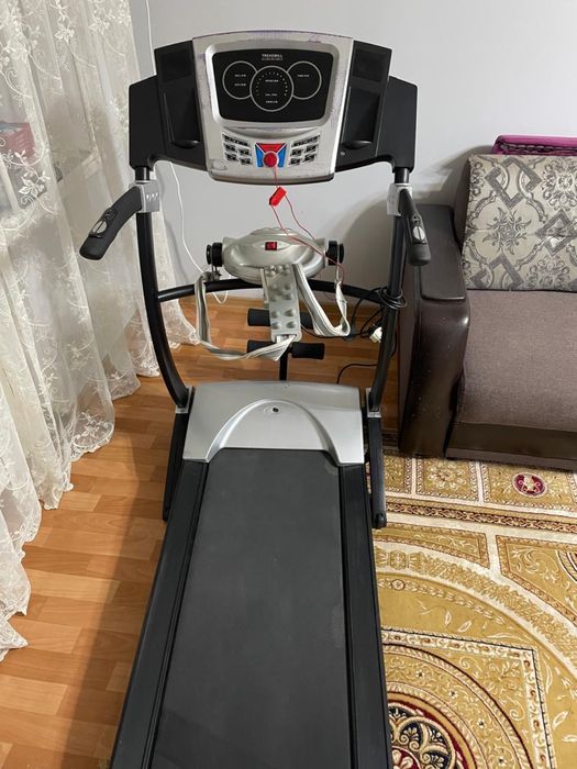 Продам беговую дорожку б/у