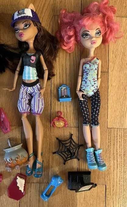 Papusi Monster High baiat si 2 fete originale cu accesorii