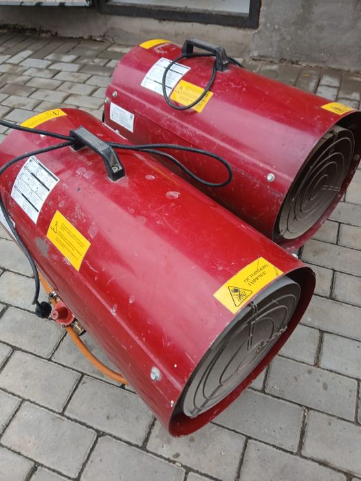 Продам тепловую газовую пушку 2 шт