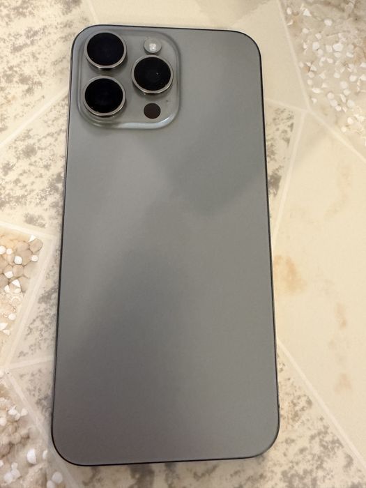 Iphone 15 pro max natural titanium