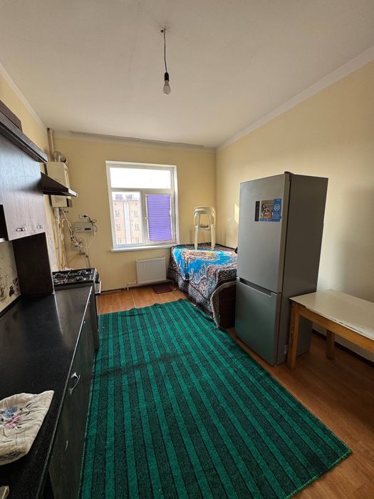 7-мкр.да жойлашган 1 хонали квартира ижарага берилади ОИЛАГА узок мудд