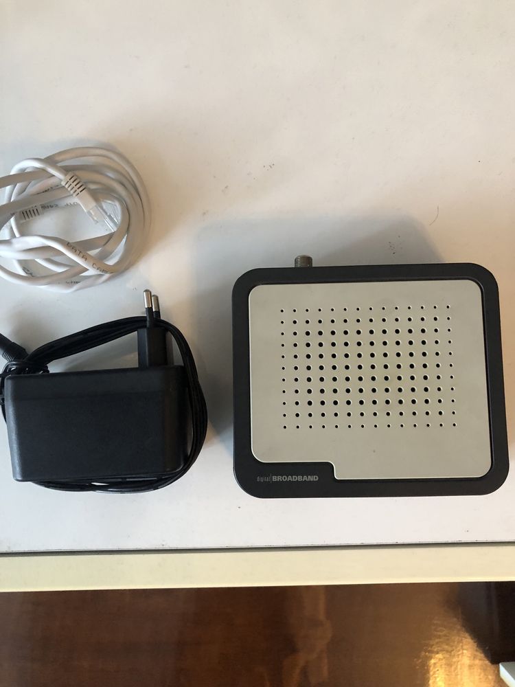 Modem  pentru cablu TV THOMSON MODEL: TCM-420