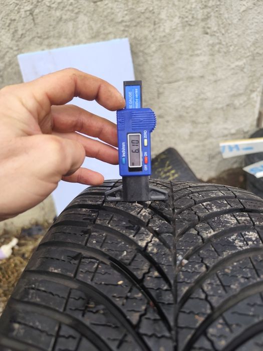 Set anvelope allseason iarna m+s Goodyear 225.40.18 dot 2021