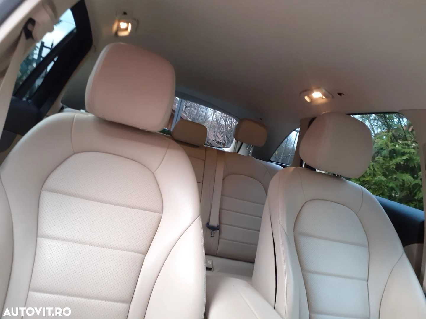 Vand autoturism Mercedes Benz GLC 200 Benzina Mild-Hybrid, 9 viteze