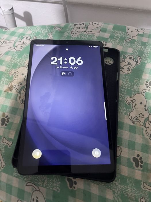 Samsung tab a 9 yaxshi xolatda