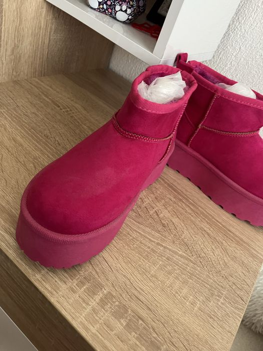 Розови меки ботушки