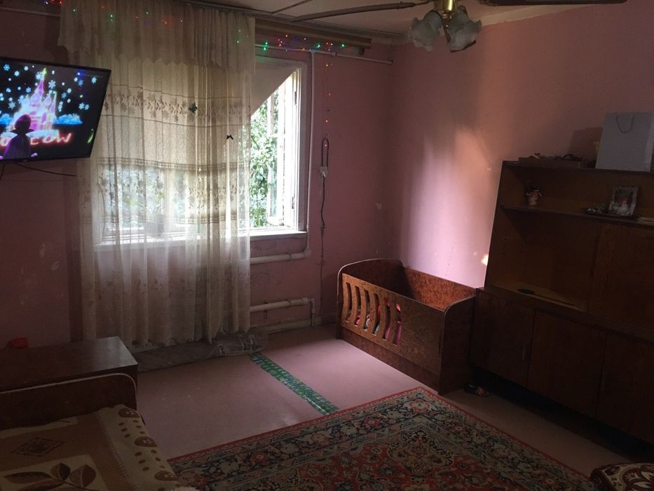 Продам спутник2 1ком 2этаж 2этажки В деревянном доме