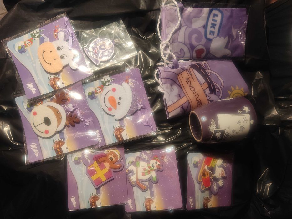 Рекламни Милка/Milka артикули- възглавничка, плючени играчки, чаши