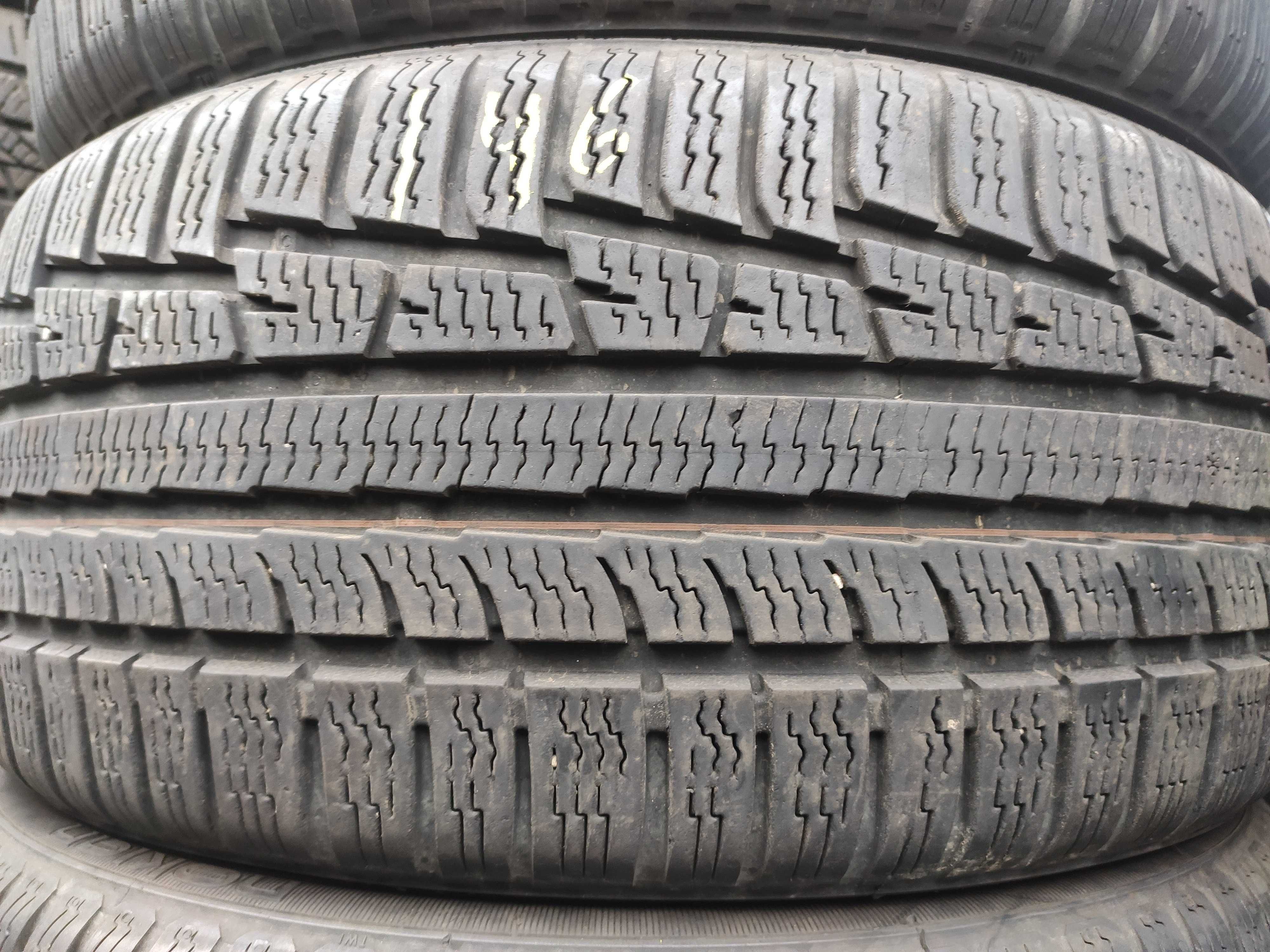 4бр Всесезонни гуми 215 40 17 - Nokian
