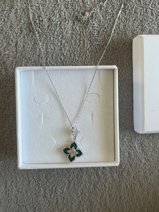 Комплект бижута İnvoke