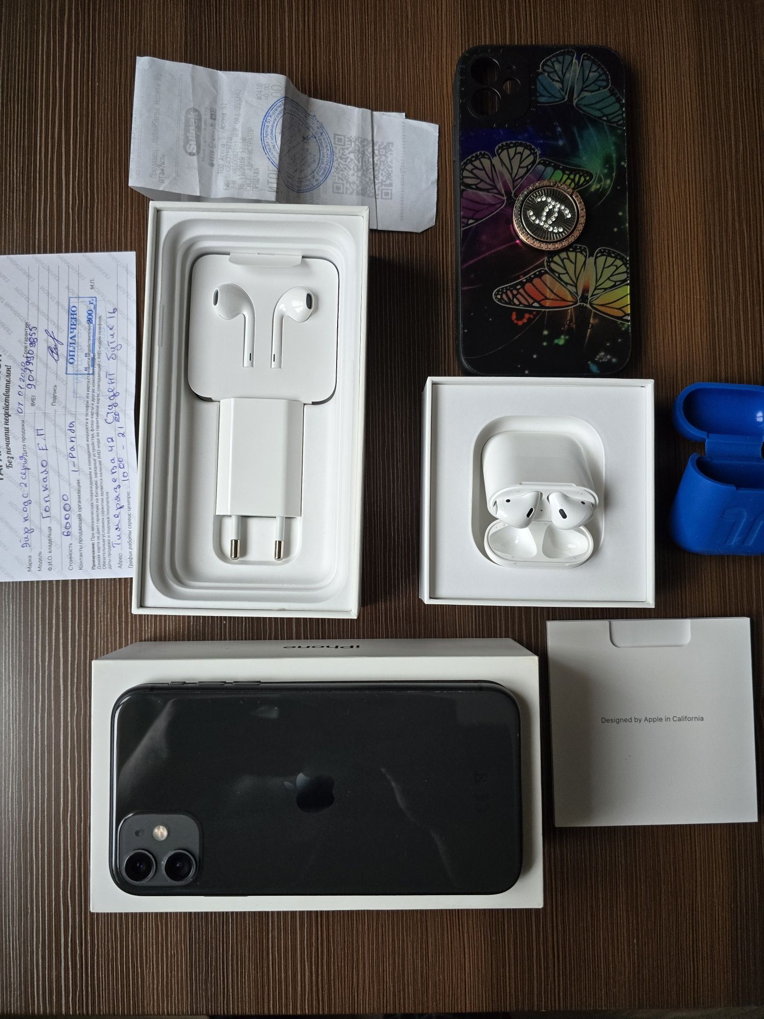 IPhone 11  64Gb с AirPods 2