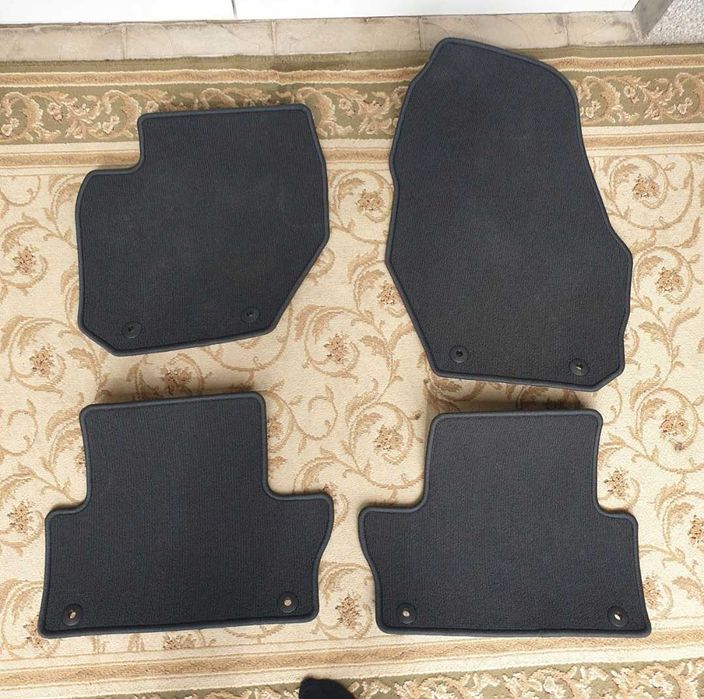 Presuri Covorase Volvo originale din Cauciuc sau Stofă xc60 xc90 s60..