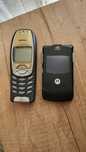 Vând Nokia 6310i și Motorola v3