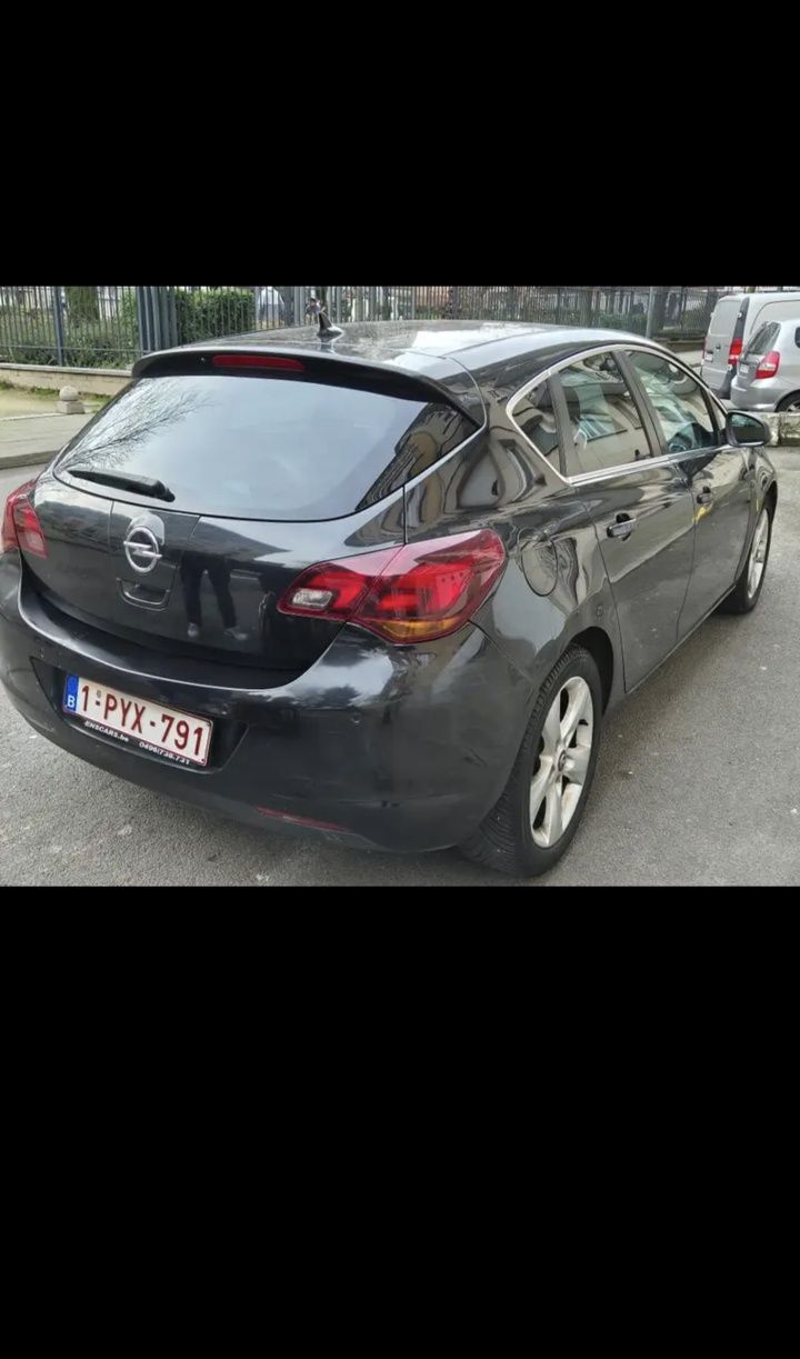 Opel Astra  1.7 TDTI