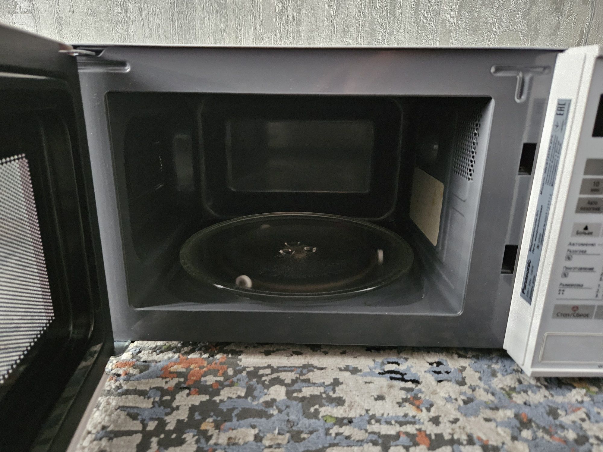 Микроволновка Panasonic