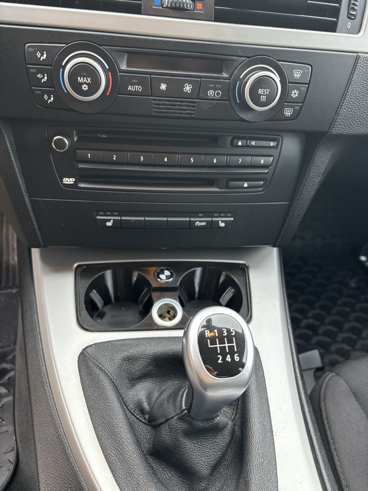 Vand Bmw seria 3 sau schimb.Ofer diferenta unde este cazul