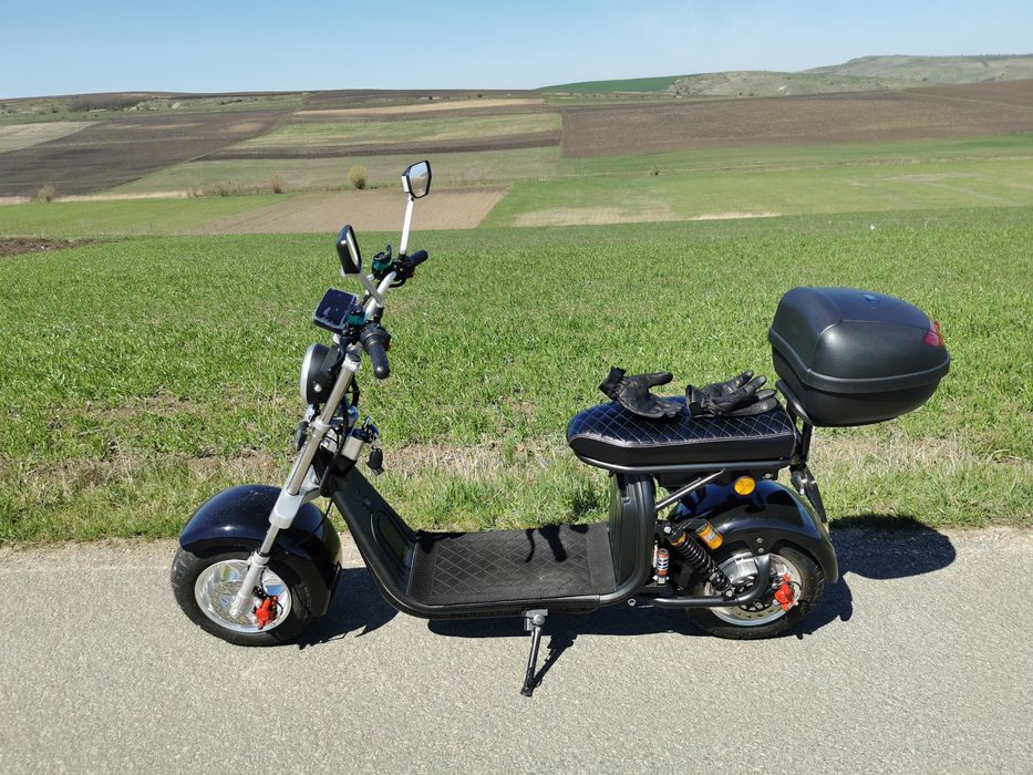 Vând scuter electric g7