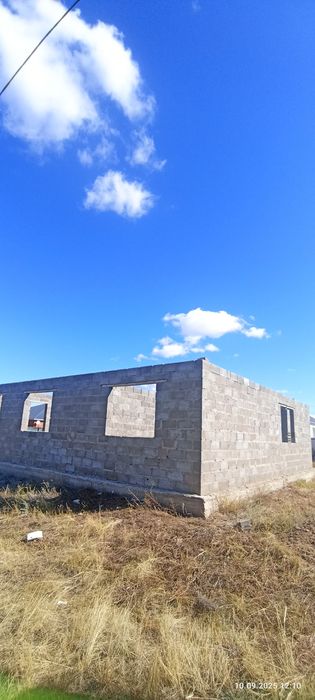 Дом недостроенный