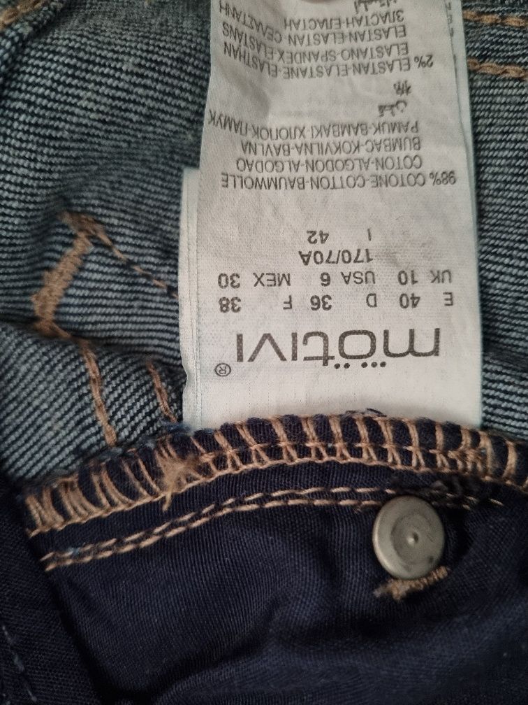 Jeans motivi evazați mărimea 38-40