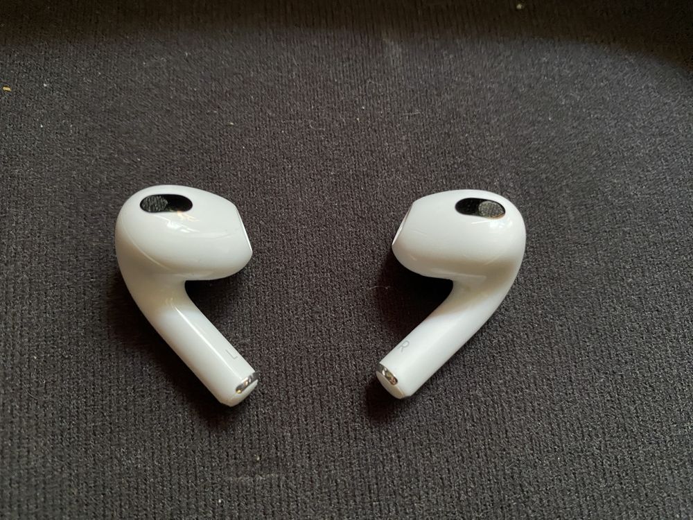 Airpods 3  ЛЕВЫЙ ПРАВЫЙ цена за один!