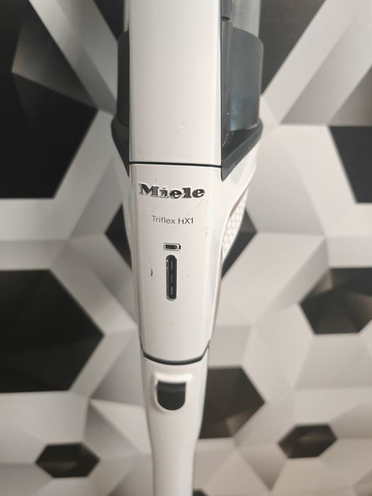 Aspirator Miele HX1