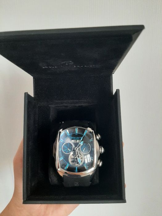 Продам мужские механические часы Reef Tiger