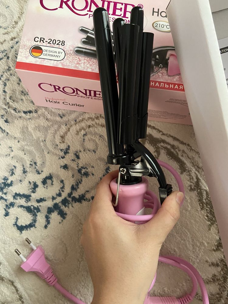 Продаю тройную плойку для волос Cronier