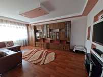 Apartament 3 camere de închiriat, etajul 2/4, zona 1 Mai.