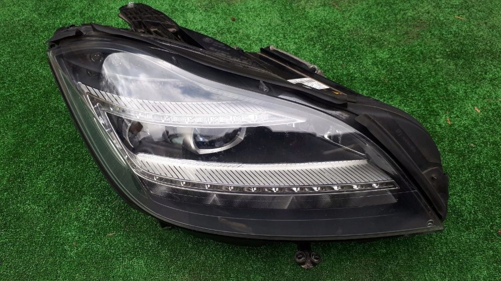 Mercedes Cls W218 far full led dreapta faruri intelligent ils led