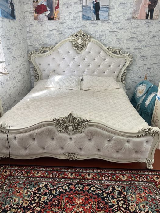Продается спальный гарнитур в идеальном состоянии