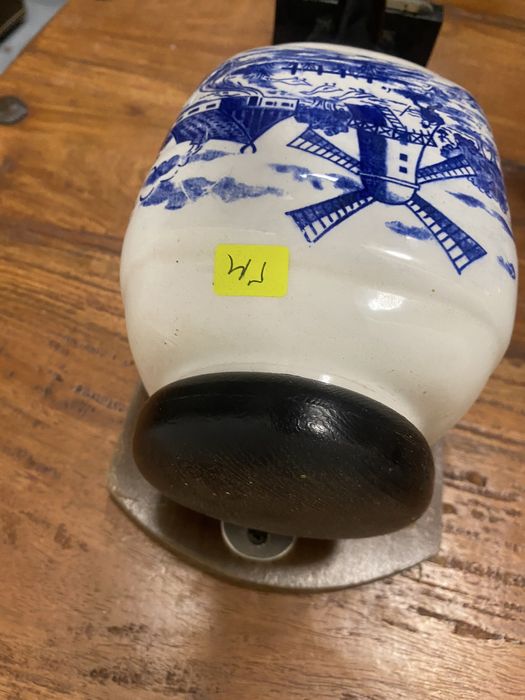 Холандска порцеланова мелничка за кафе кафемелачка делфт delft