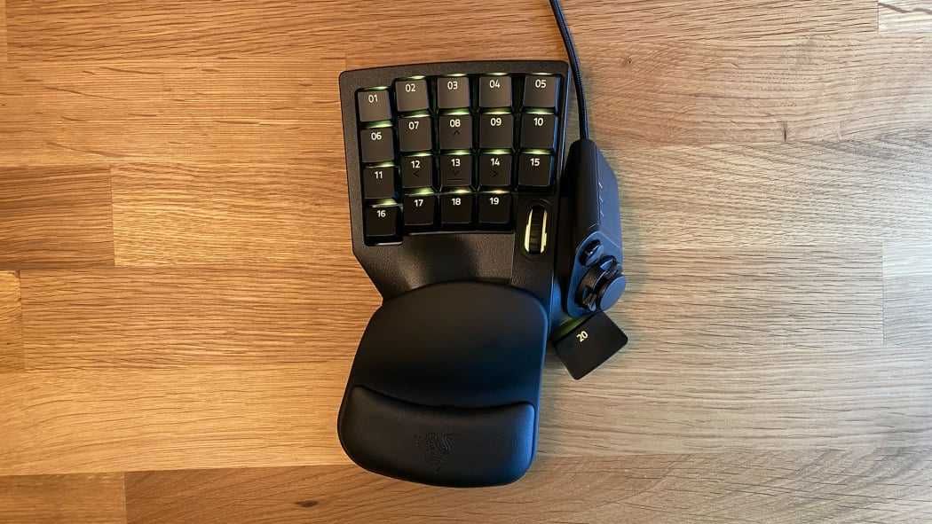 Продам Клавиатура Razer Tartarus Pro