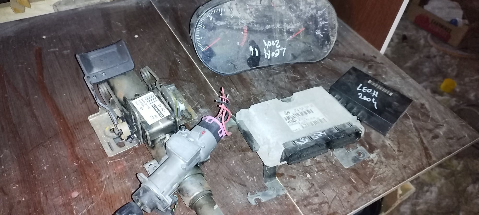 Chit kit ecu seat Leon golf 1.6 b 036906034 ds