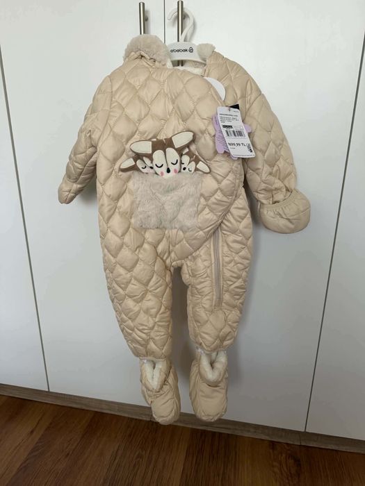 Бебешки космонавт чисто нов