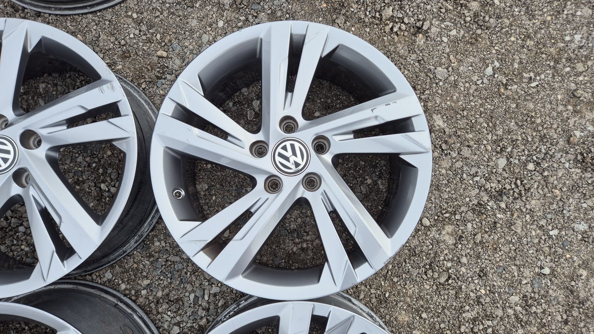Оригинални джанти Фолксваген 5/112 VW Golf 8 R line 5x112