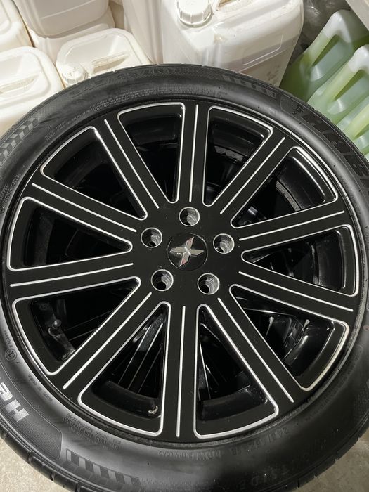 Продам диски с резиной 245/45/18