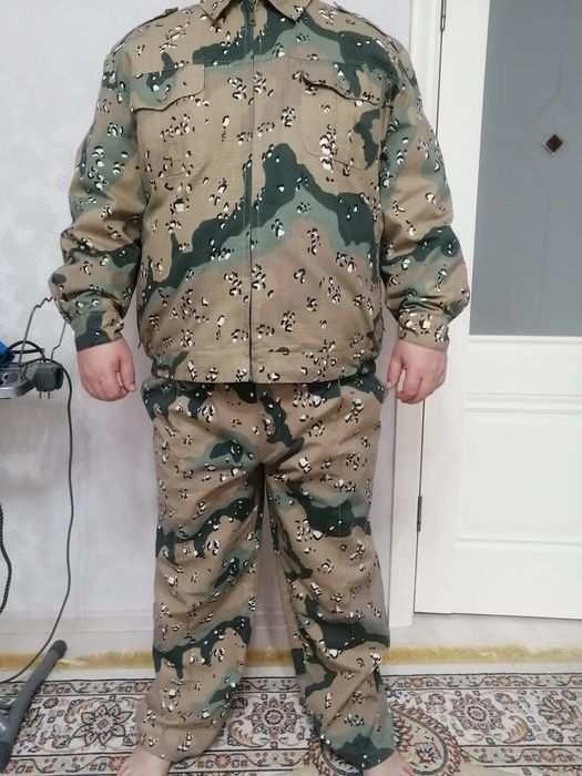 Военная комуфляжная форма офицера