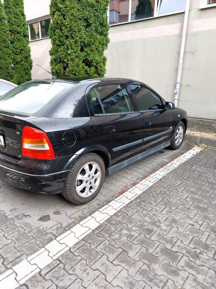 Vand Opel Astra !