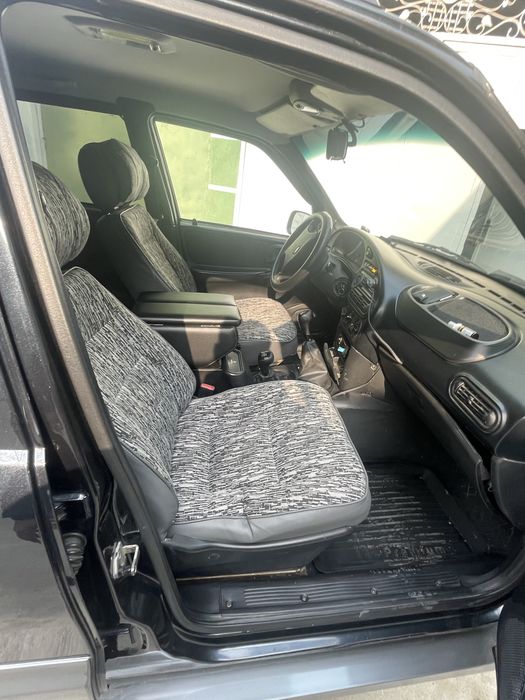 Продаю нива шевроле 2008 года