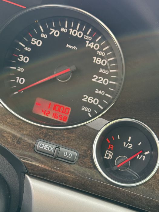 Audi A8 2007 3.0 , 235 CP