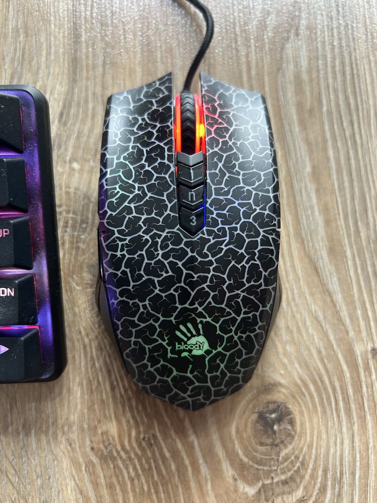 Клавиатура HyperX Alloy Origins 65 Red Switch