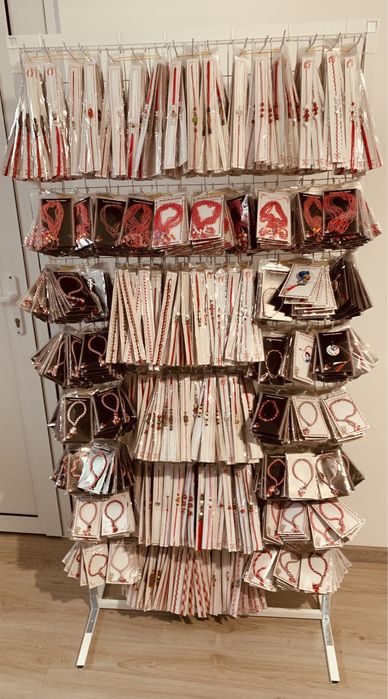 Налични!Нови!Мартеници на стелаж  до -68% от продажната цена!ПРОМОЦИЯ!