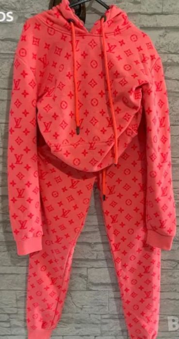 Спортен екип ХС/С размер