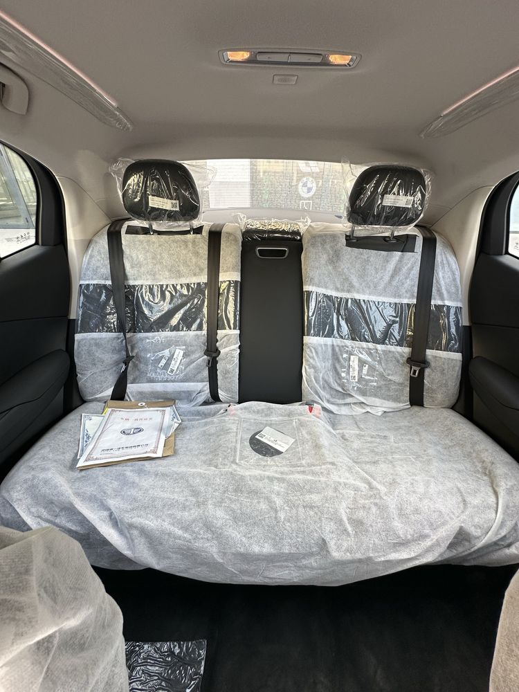Hongqi EQM5 2024 va 2025 yili
