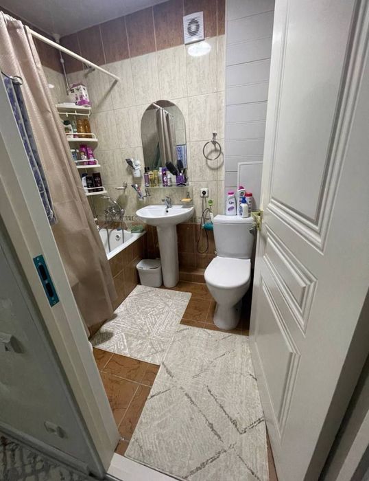 Квартира на Чиланзар-Парус 3/2/4 общ пл 65м Евро с обстановкой