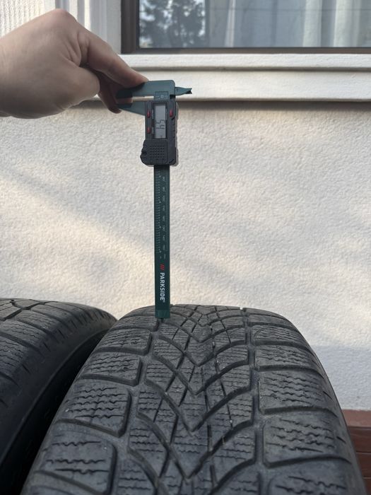 Vand anvelope iarna   Dunlop winter sport 4 d 225/60R16