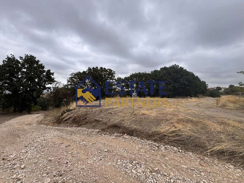 Парцел в Пловдив, област-с.Белащица площ 1410 цена 110000